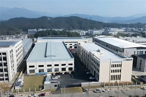 填補產(chǎn)業(yè)鏈空白點！龍泉年產(chǎn)1萬噸空調(diào)配件項目正式投產(chǎn)